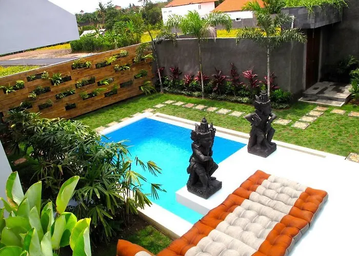 Jungle Joglo Villa