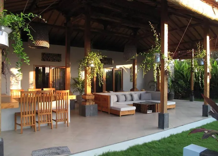 Jungle Joglo Villa *