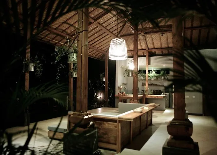 Jungle Joglo Villa